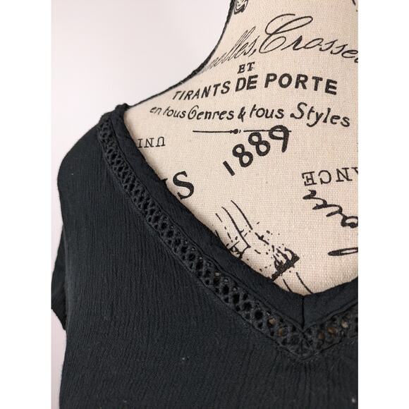 Buffalo David Bitton Womens 2XL Blouse Black XXL Slinky V-Neck Cut-Out Short Sl - Picture 7 of 12